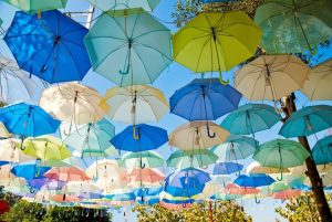 Regenschirme am Himmel - inspirieren